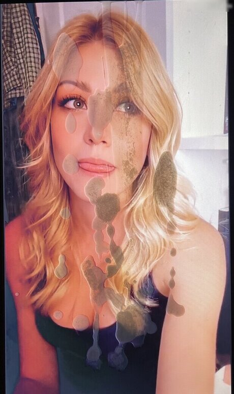 自然な赤毛のオンリーファンズ ポルノ 写真