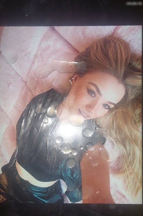 Cum Tributes トップモデル 写真