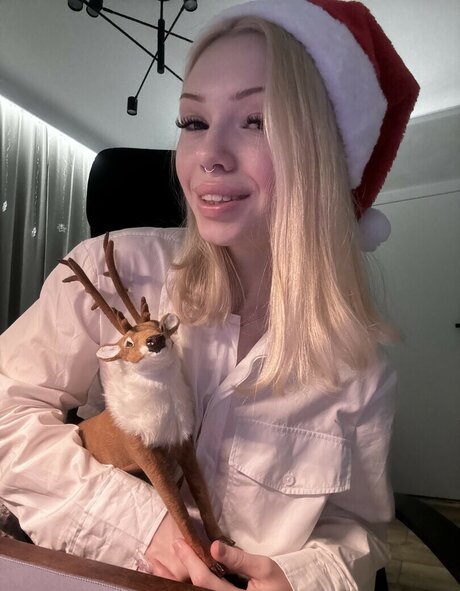 Mia bluebird 美しいモデル 画像