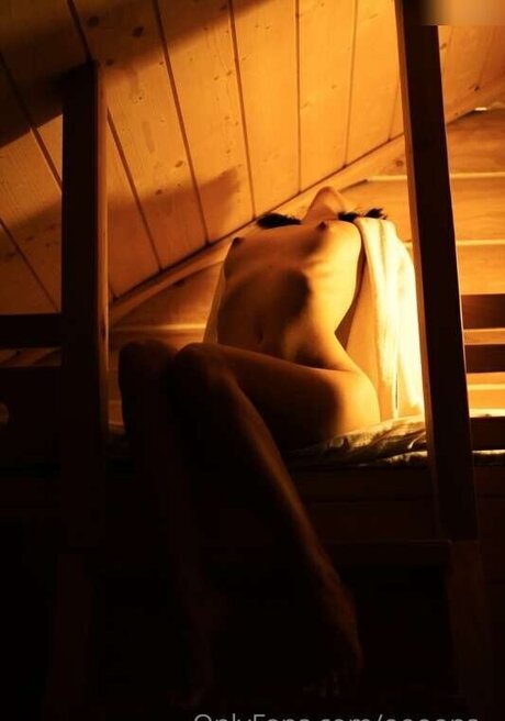 屈み込むおまんこOnlyFans えろ ギャラリー