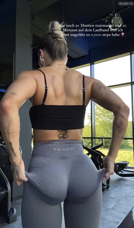 不明なファン ホット 画像