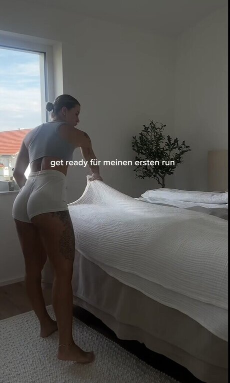 Lenaajoy 素敵な女優 写真