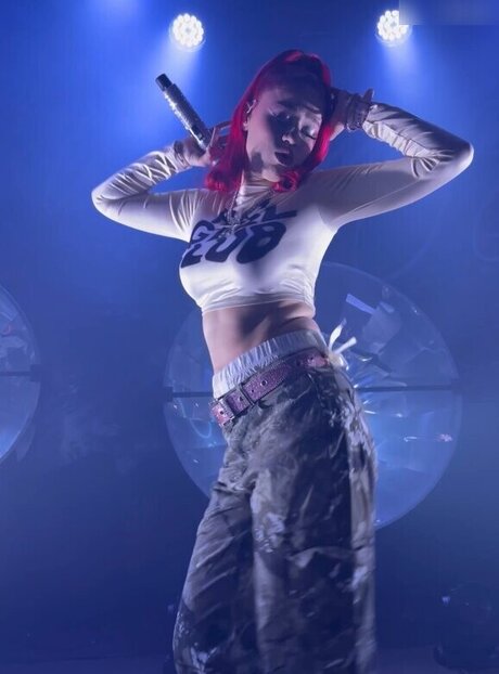 アラブのティーンズオンリーファンズ 無料 画像