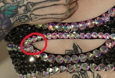 ボディオンリーファン セクシーヌード 写真