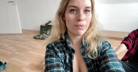 FormulaLena エロティックなポルノスター ギャラリー