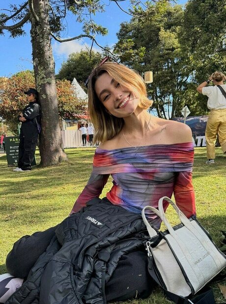 Isabella Londono HDスター ギャラリー