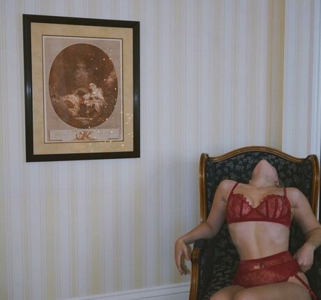 ポーグ xxx オンリーファンズ ホットセクシー 写真