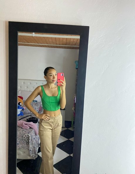 アナル熟女OnlyFans ポルノグラフィック 画像