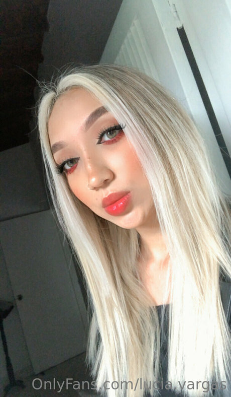 ブロンドビキニOnlyFans 無料ヌード 写真