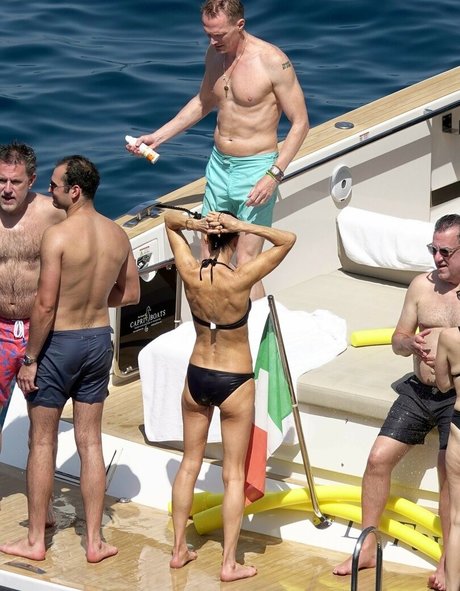 マイクロTバックOnlyFans ポルノ ギャラリー