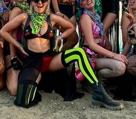 ヴィゴ・オンリーファンズ 美しいxxx 写真