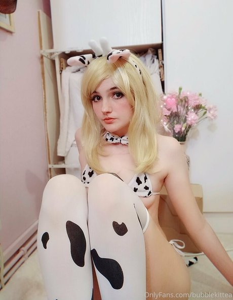 Bubblekittea トップモデル アーカイブ