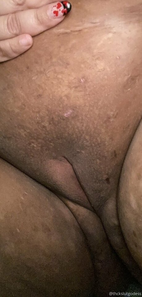 thckslutgoddess 最高の女優 写真