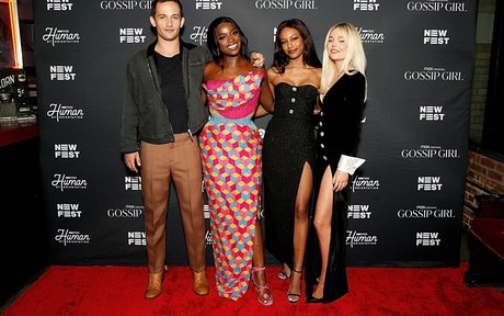 Emily Alyn Lind エロティック女優 写真