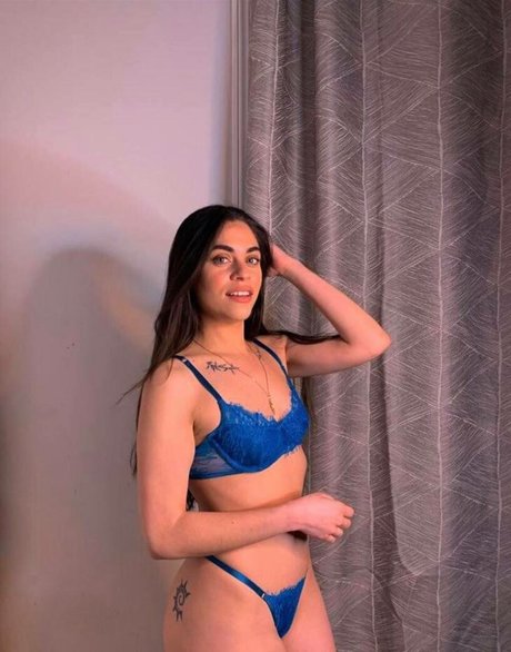 carolinanitnelav HDスター 写真