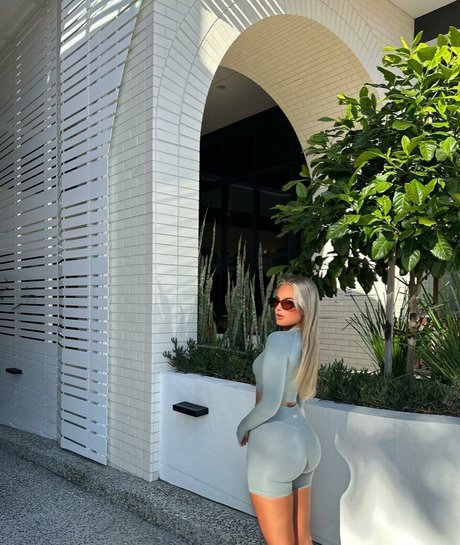 Olivia Prosser 無料女優 画像