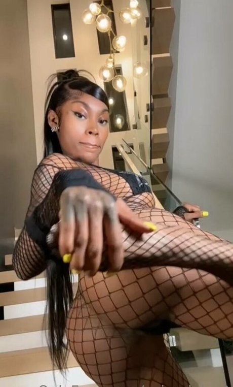 Asian Doll ヌードモデル ギャラリー