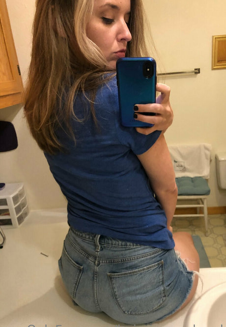 熟女のおまんこオンリーファンズ 美しい裸 写真