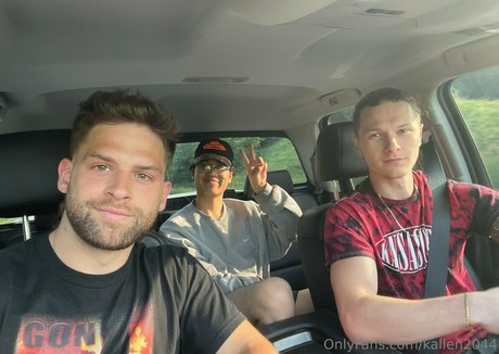 熟女メガネOnlyFans アートポルノ 写真