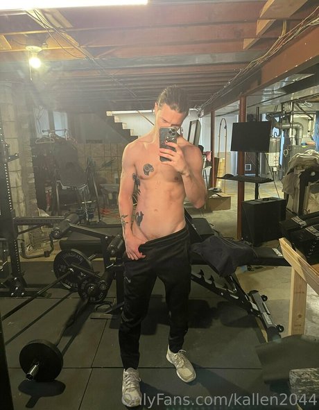 kallen2044 裸のポルノスター 画像