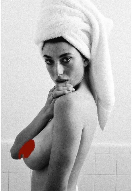 ママのアナルOnlyFans 美しいヌード 画像