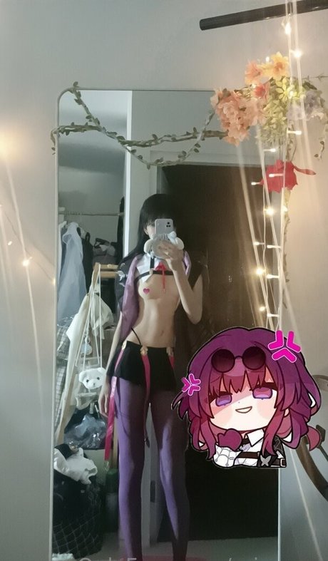 妊娠中のアジア人オンリーファンズ ポルノグラフィック アーカイブ