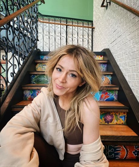 asmr ジンジャー オンリーファンズ ポルノ 写真