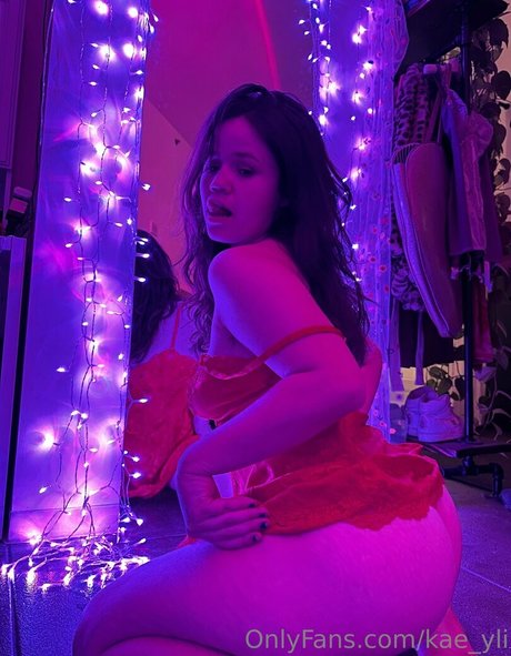 超痩せ型オンリーファンズ エロチック 写真