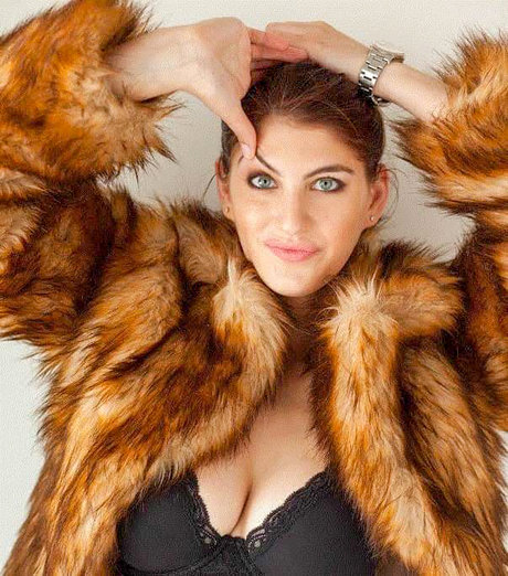 Ariana Basseri ポルノスター 高品質 写真