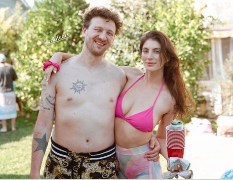 Ariana Basseri ポルノスター 写真