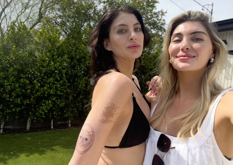 ティーンランジェリーOnlyFans トップ 写真