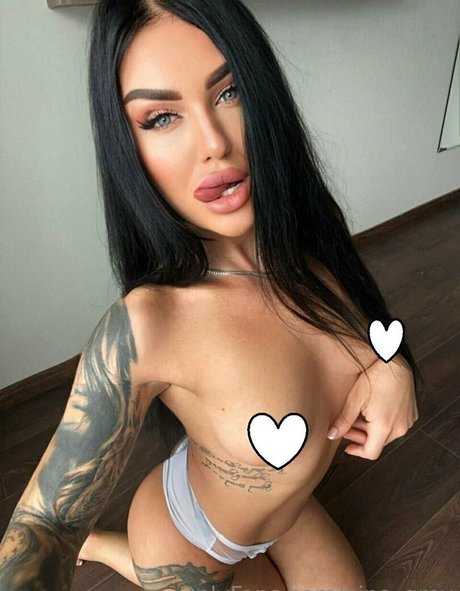 nina grey XXXモデル 画像