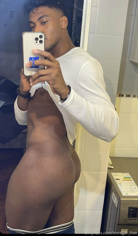 ゲイビデオ OnlyFans ホットヌード 画像