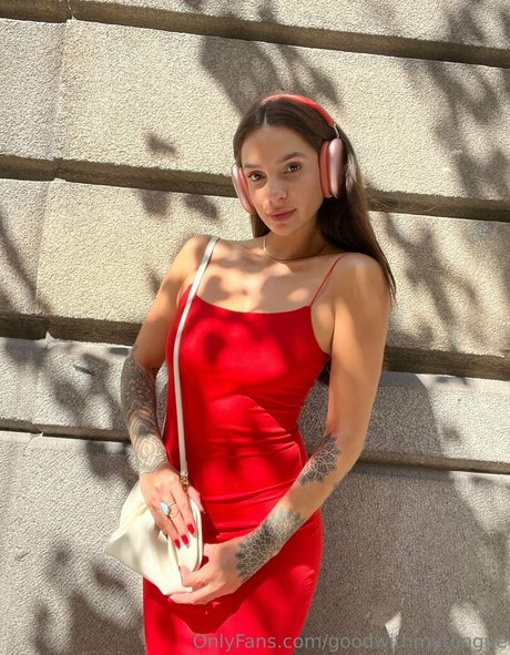 マイクロTバックOnlyFans 裸 画像