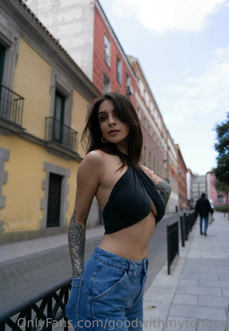 goodwithmytongue アートポルノスター 写真