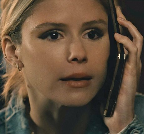 Erin Moriarty ヌードモデル 写真