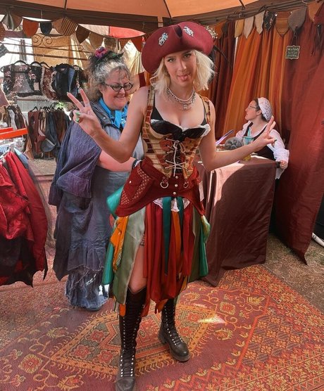 曲線美のランジェリーOnlyFans ヌード 写真