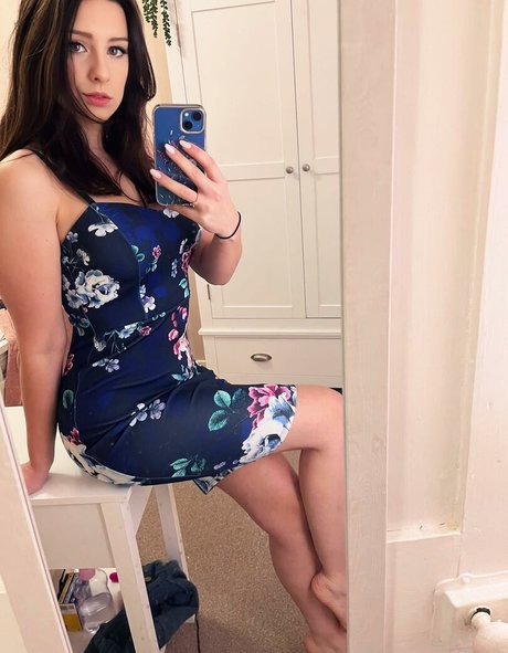 金髪ストリップOnlyFans 美しい裸 ギャラリー