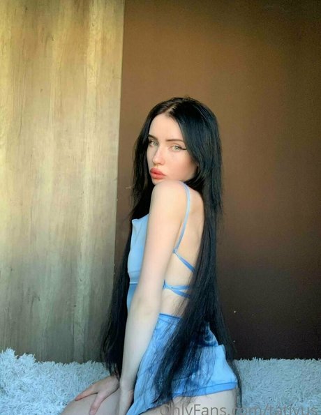 ブラジルの猫オンリーファンズ 美しいヌード 写真