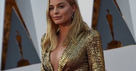 Margot Robbie ホットなモデル 写真