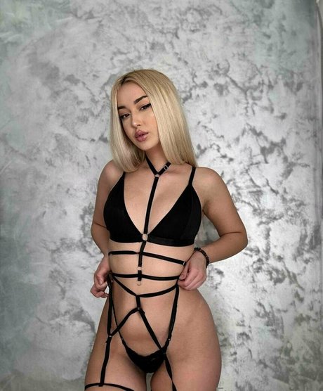 ポーグエボニーオンリーファンズ エロチック アーカイブ