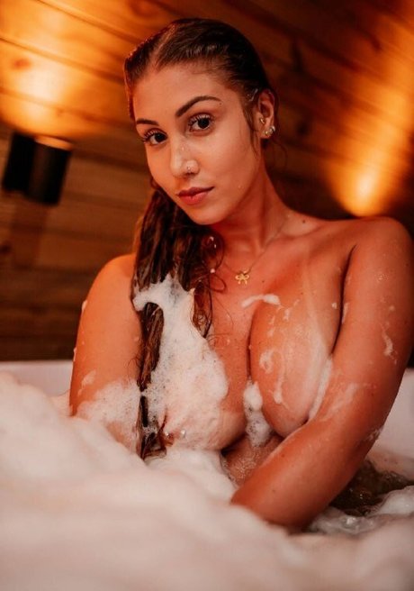 Juu Ferronato ポルノスター 高品質 写真