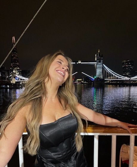 痩せたティーンのオンリーファンズ 無料ポルノ ギャラリー