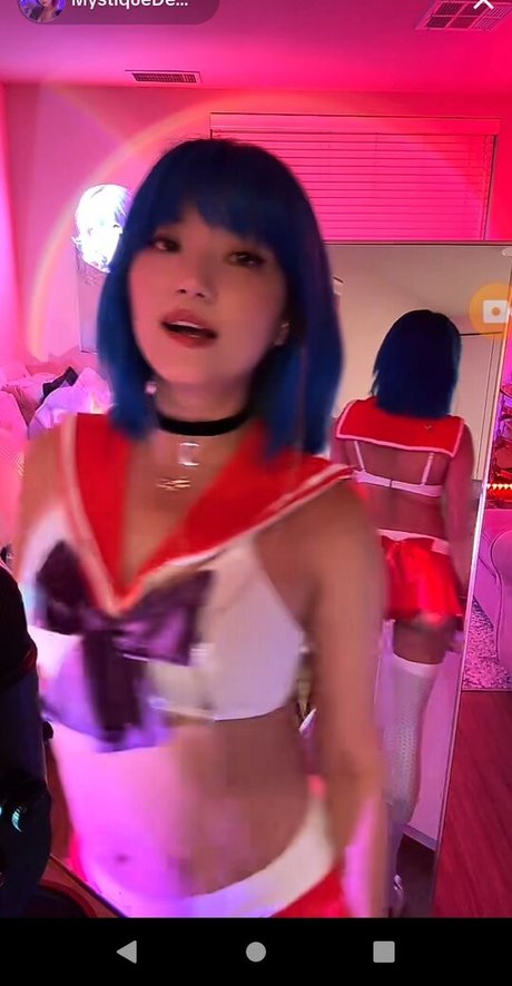 ママの足OnlyFans セクシーヌード 画像