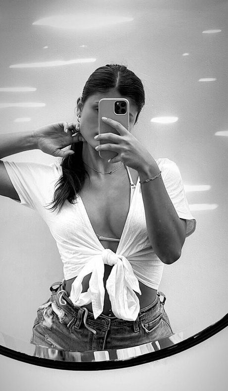 アンバー・オンリーファンズ 美しいヌード 写真