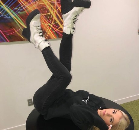 Grace Witham ポルノスター 写真