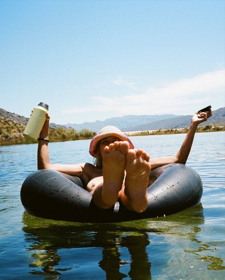 アジアン・エボニー・オンリーファンズ 無料アダルト 画像