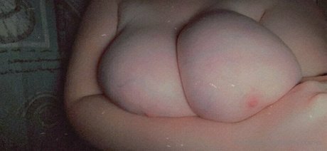 cherryxxaries かわいいポルノスター 画像