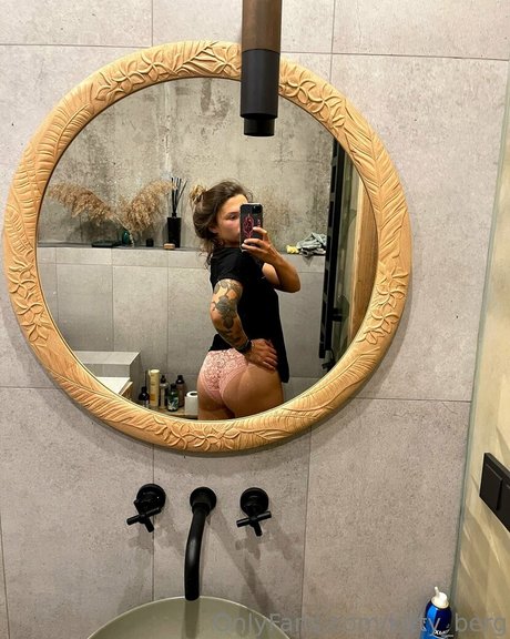 クリスマスヌードOnlyFans ホットヌード 写真