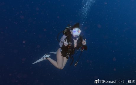 Zell Ching ポルノスター 独占 アーカイブ